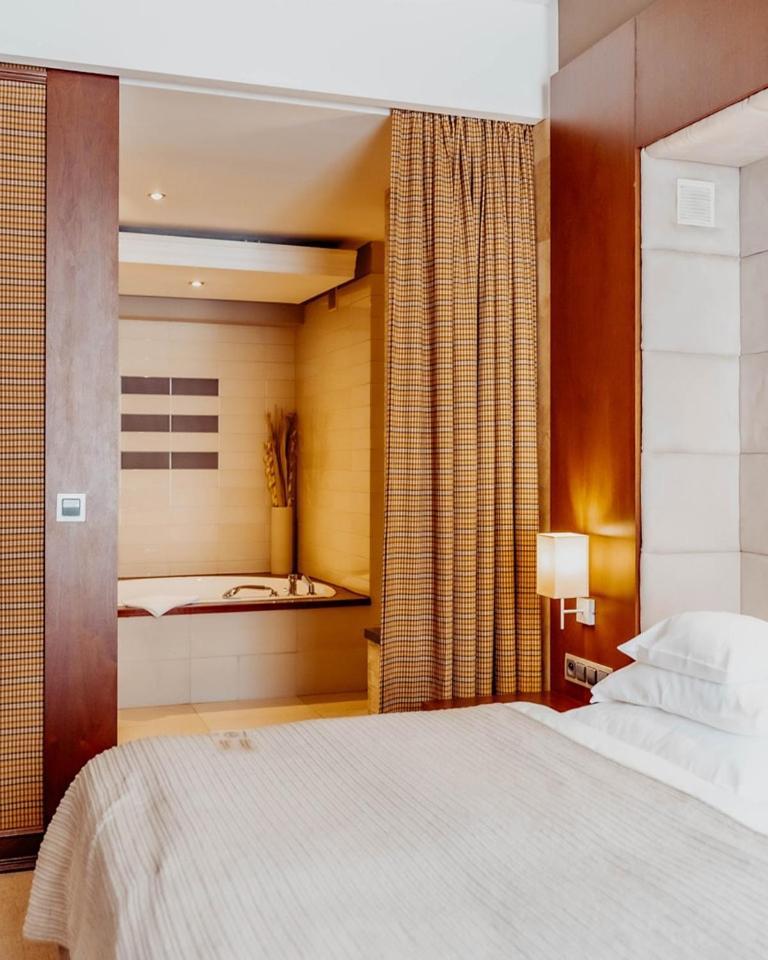 Grand Hotel Boutique Rzeszow Ngoại thất bức ảnh