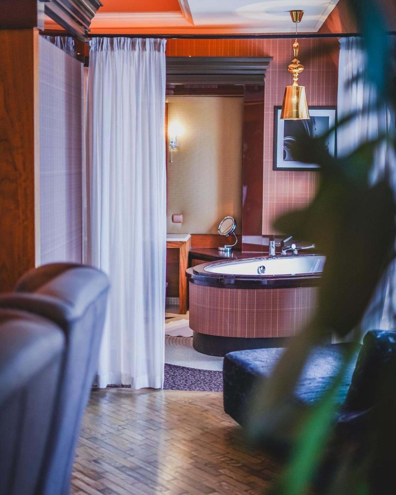 Grand Hotel Boutique Rzeszow Ngoại thất bức ảnh
