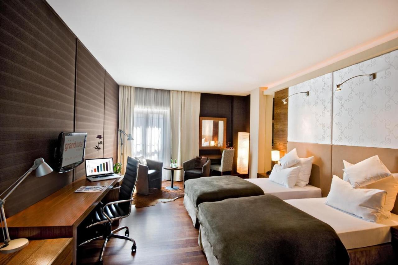 Grand Hotel Boutique Rzeszow Phòng bức ảnh